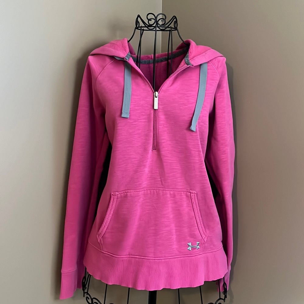 Under Armour Sweater Size M